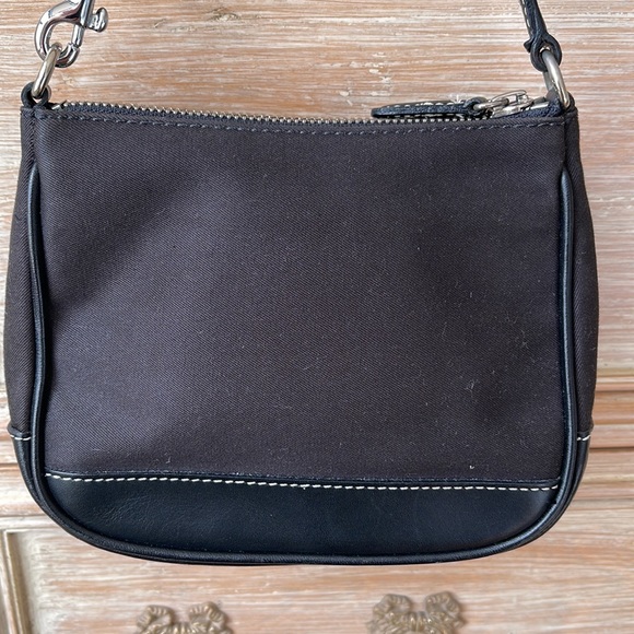 COACH VINTAGE Peach Leather / Canvas Mini Bag - Picture 4 of 12